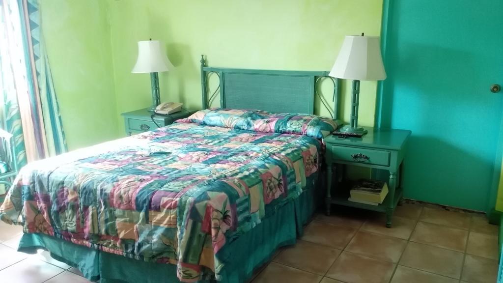Doctors Cave Beach Hotel Montego Bay Exterior photo